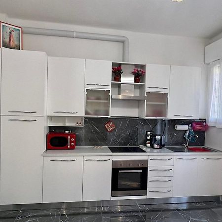 Dimora Sterlizia Zona Fiera S Donato Apartment Bologna Exterior foto